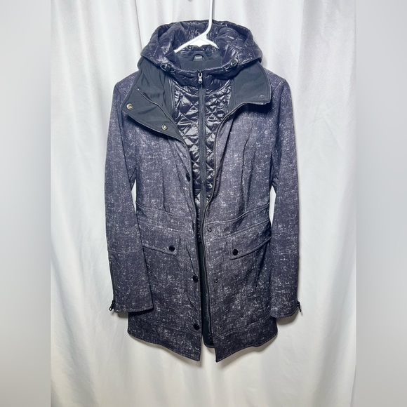 Guess Black & White Hooded Jacket | XS - Picture 7 of 11